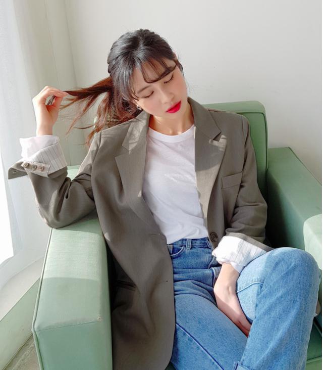 Hoa mắt trước tủ đồ, cuối cùng chị em cũng tìm ra 4 món đồ hoàn hảo diện đi làm