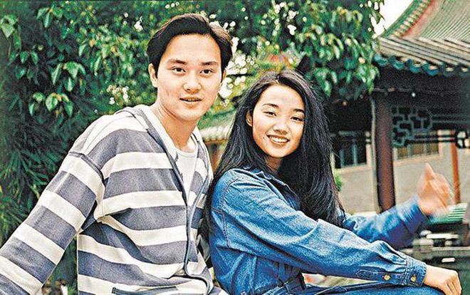 Từ bỏ showbiz, tình địch của Hoa hậu tài giỏi nhất Hong Kong mãn nguyện với cuộc sống bình yên Từ bỏ showbiz, tình địch của Hoa hậu tài giỏi nhất Hong Kong mãn nguyện với cuộc sống bình yên