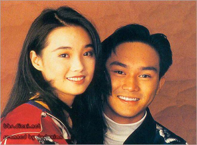 Từ bỏ showbiz, tình địch của Hoa hậu tài giỏi nhất Hong Kong mãn nguyện với cuộc sống bình yên