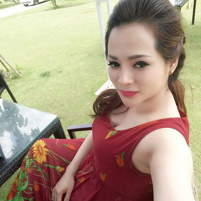 Nghe lời nhân viên spa chấm nám cho đẹp da, cô gái trẻ bị thui cháy loang lổ cả mặt