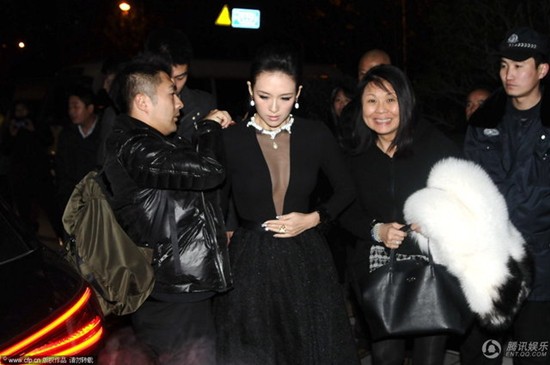 Sao Hoa ngữ danh tiếng đối xử với trợ lý: Người thân thiết như bạn bè, kẻ hành hạ, bắt cung phụng hệt người hầu