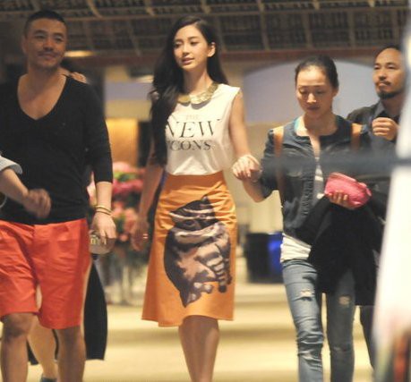 Sao Hoa ngữ danh tiếng đối xử với trợ lý: Người thân thiết như bạn bè, kẻ hành hạ, bắt cung phụng hệt người hầu