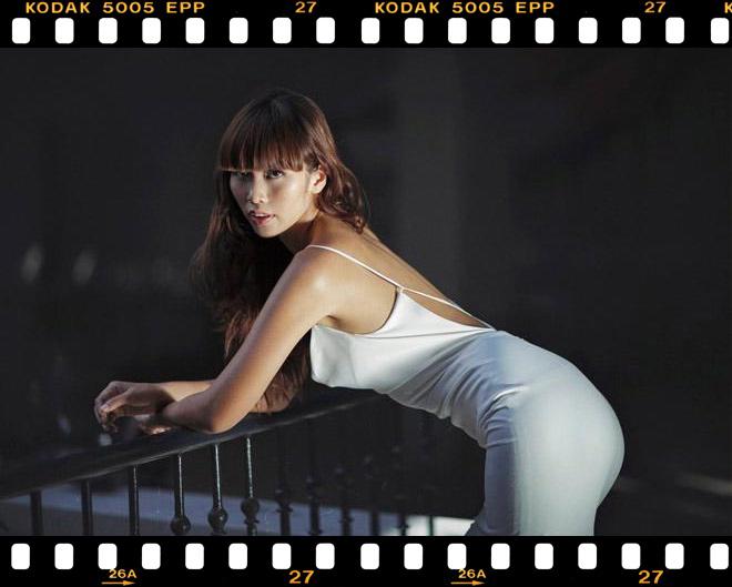 Lối thoát nào cho sao nữ Việt trước cám dỗ, cạm bẫy từ những gã đàn ông trơ trẽn?