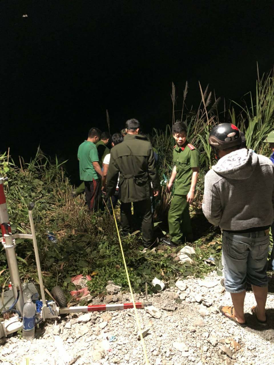 Thưởng nóng các đơn vị cứu hộ xe khách bị lao xuống vực