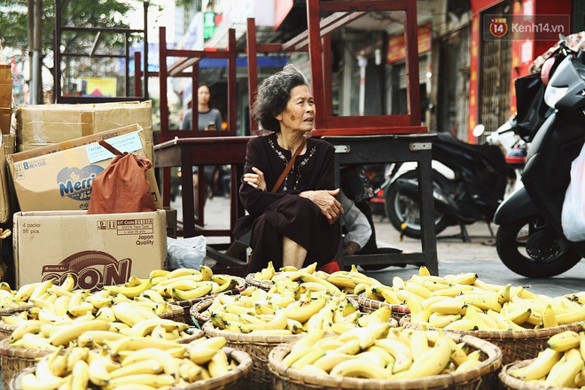 Chùa Phúc Khánh tổ chức lễ cầu an lớn nhất năm, hàng ngàn người dân Hà Nội mang cả đồ ăn đến nhận chỗ từ 11h trưa Chùa Phúc Khánh tổ chức lễ cầu an lớn nhất năm, hàng ngàn người dân Hà Nội mang cả đồ ăn đến nhận chỗ từ 11h trưa