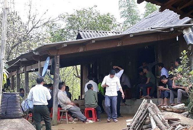 Cô gái ăn lá ngón tự vẫn sau 4 ngày lấy chồng