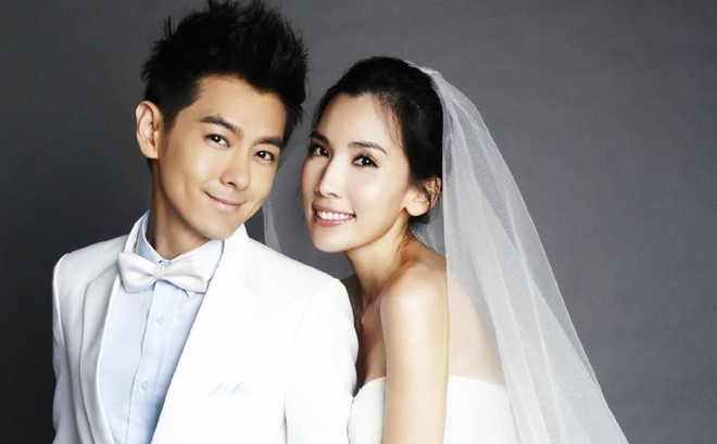 Lâm Chí Dĩnh lần đầu công khai xuất hiện cùng vợ sau 14 năm