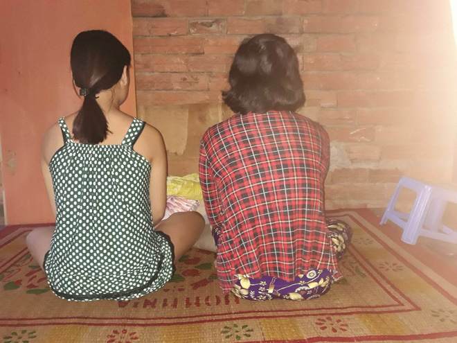 Xót cảnh người mẹ nhí 13 tuổi chăm con trai 1 tháng tuổi không có bố vì bị xâm hại tình dục