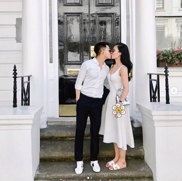 Quen nhau qua mạng, cô gái bay từ Hà Nội đến London để gặp bạn trai và câu chuyện tình yêu đẹp như mơ Quen nhau qua mạng, cô gái bay từ Hà Nội đến London để gặp bạn trai và câu chuyện tình yêu đẹp như mơ