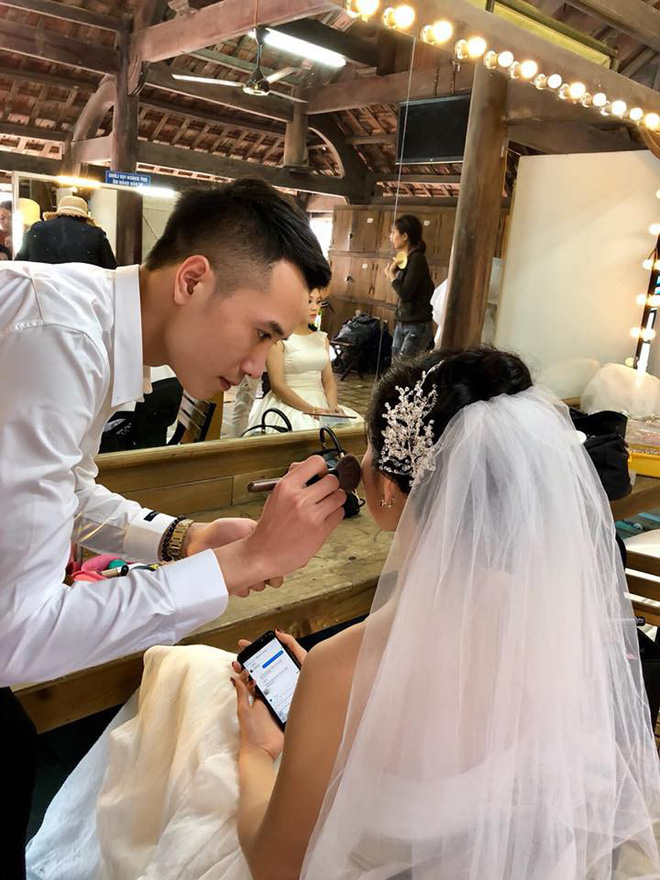 Chú rể dành 6 tháng học make-up để tự tay trang điểm cho vợ khi chụp hình cưới