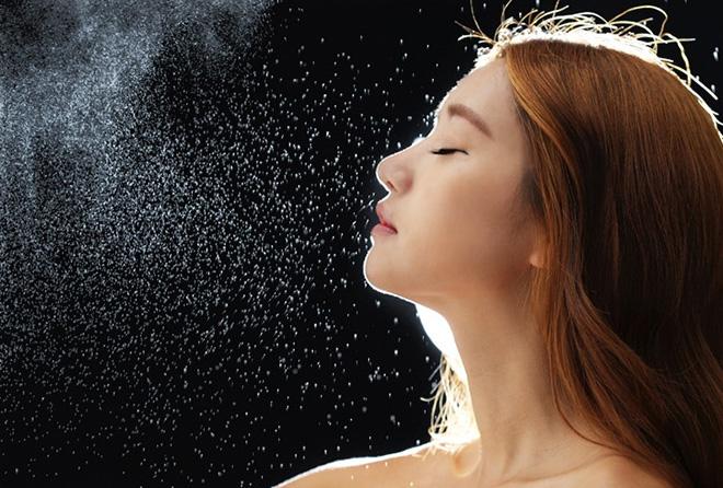 Bí quyết để 8 tiếng văn phòng không là thủ phạm cho làn da sạm đen nổi mụn của bạn Bí quyết để 8 tiếng văn phòng không là thủ phạm cho làn da sạm đen nổi mụn của bạn