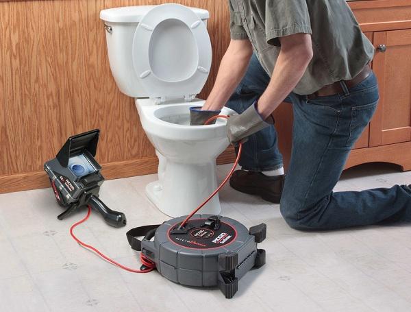 Từ vụ nổ bồn cầu ở Bình Dương: Đừng coi thường việc thiết kế, sử dụng bồn cầu