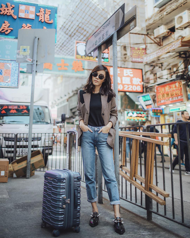 Diện quần âu và sơmi cách điệu đẹp như các quý cô châu Á trong street style đầu tháng 3