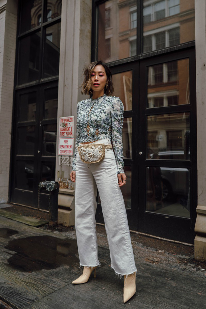 Diện quần âu và sơmi cách điệu đẹp như các quý cô châu Á trong street style đầu tháng 3