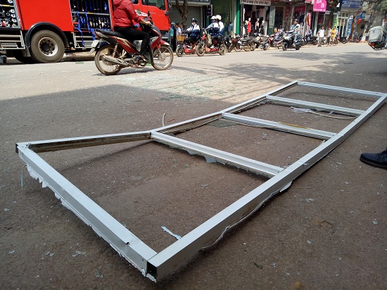 Sơn La: Nổ kinh hoàng trong ngôi nhà 3 tầng