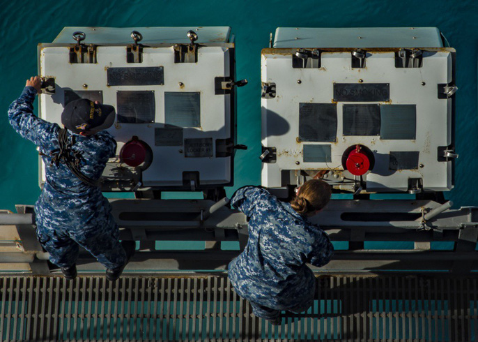 Hình ảnh mới nhất trên Biển Đông của tàu sân bay Mỹ sắp đến Việt Nam