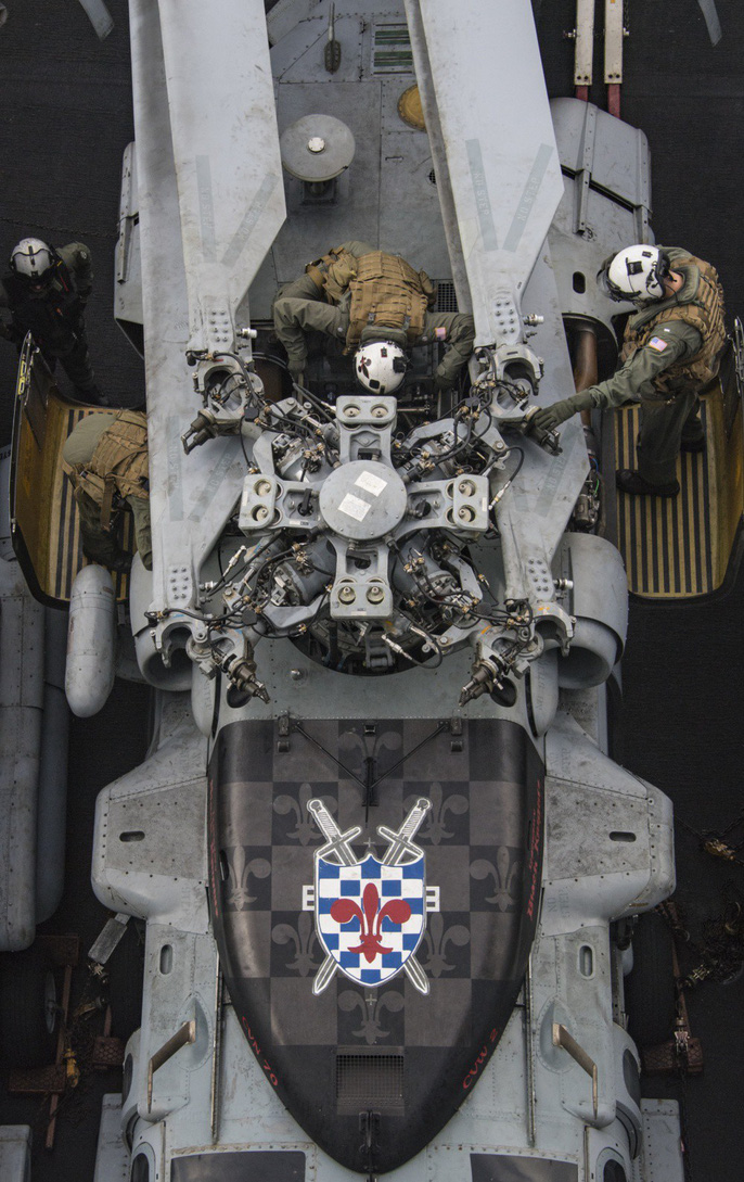 Hình ảnh mới nhất trên Biển Đông của tàu sân bay Mỹ sắp đến Việt Nam