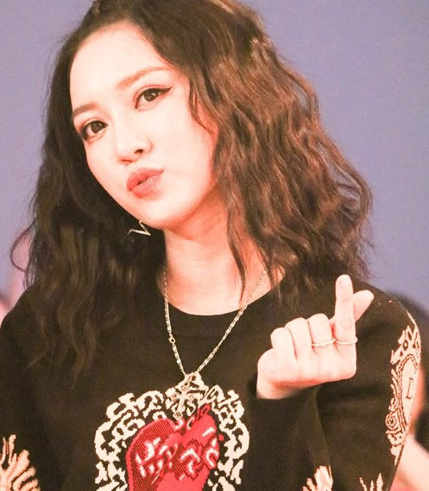 Cô gái xinh đẹp tỏ tình thành công với Bảo Kun là ai?