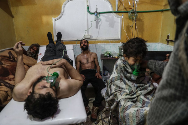 Những hình ảnh nhói lòng ở địa ngục trần gian Syria Những hình ảnh nhói lòng ở địa ngục trần gian Syria