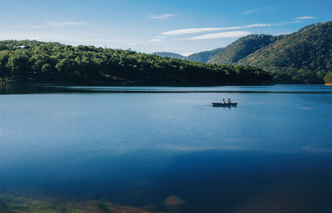 Bộ ảnh cưới phong cách retro của cặp đôi trai đẹp gái xinh người Việt khiến dân mạng không khỏi xốn xang