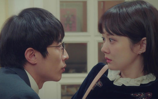 Cô nàng cao tay thiết kế cú chót cắt đuôi gã bạn trai cũ đeo bám dai hơn đỉa