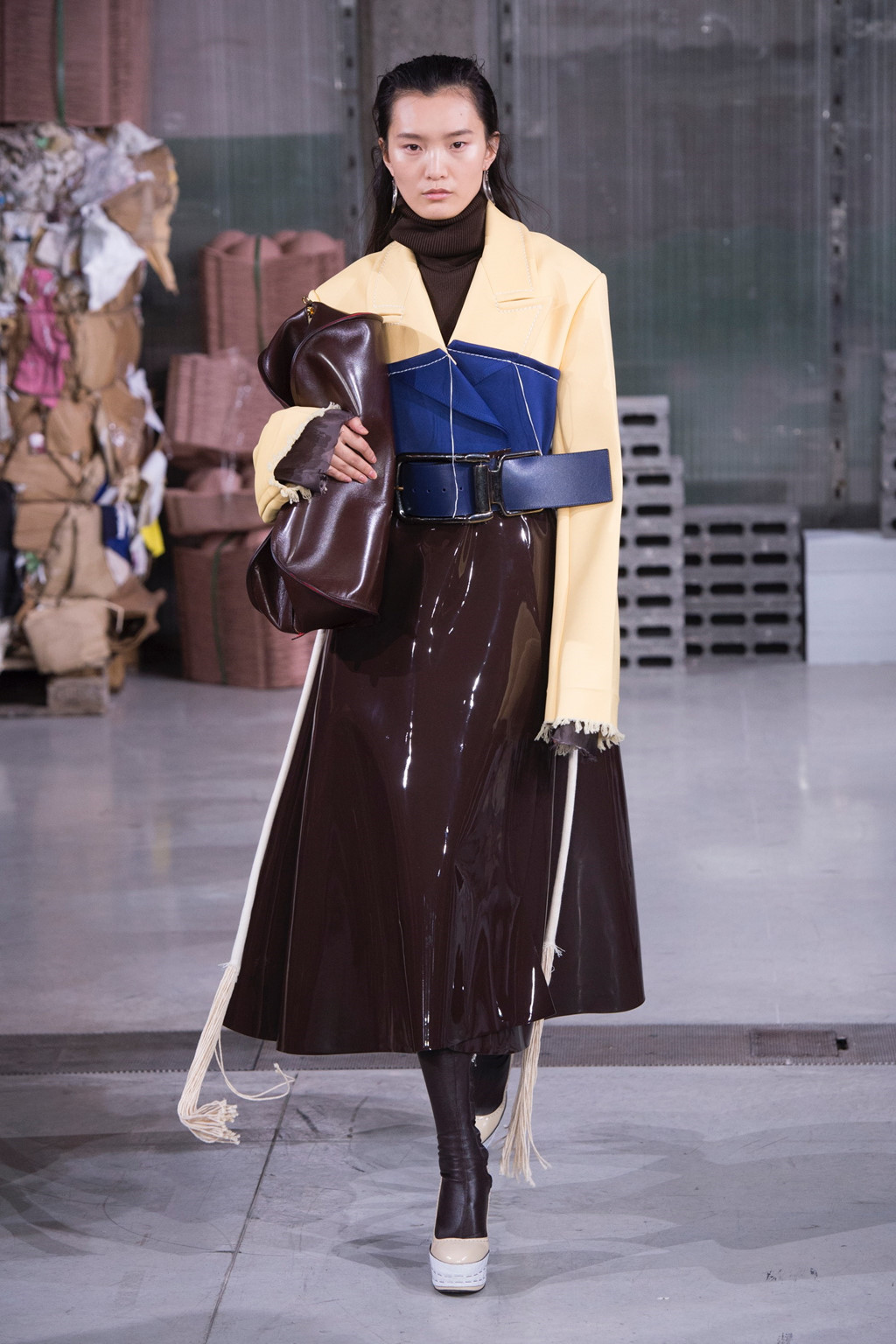 Versace, Fendi lọt top những bộ sưu tập ấn tượng tại Milan