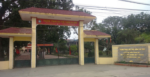 Trường cho học sinh nghỉ để thầy cô đi giao lưu ở Yên Tử?