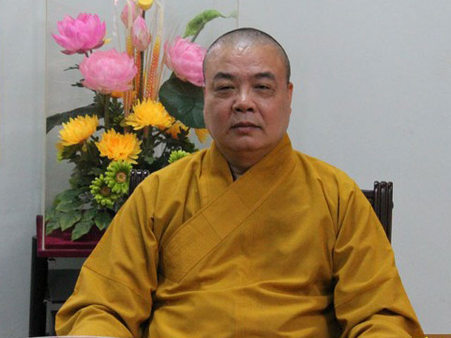 Công đức ở đền chùa: Có nên cầu trúng số, buôn may bán đắt?