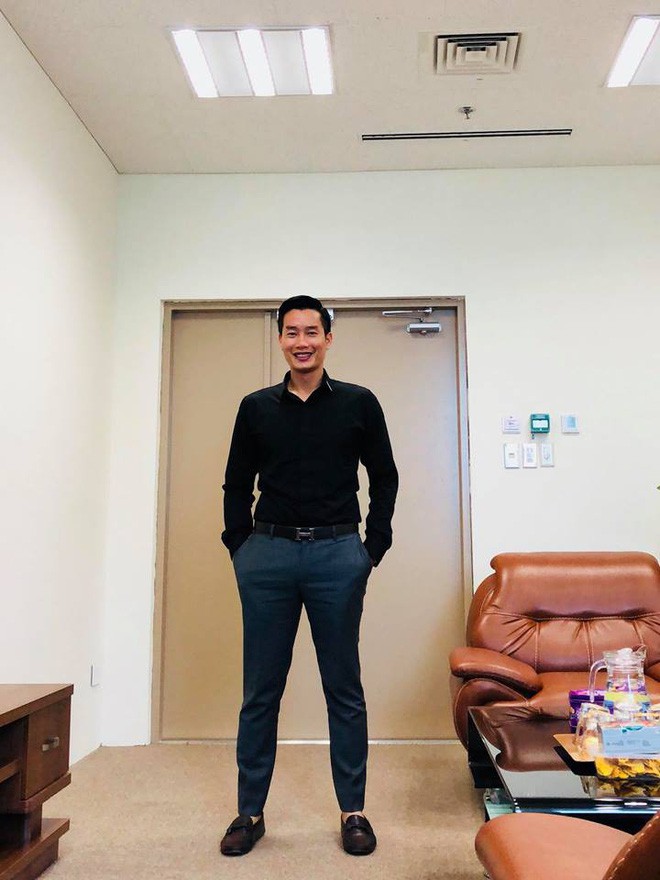 Thần thái sang chảnh và cuộc sống sung túc của BTV Hoa Thanh Tùng Thần thái sang chảnh và cuộc sống sung túc của BTV Hoa Thanh Tùng