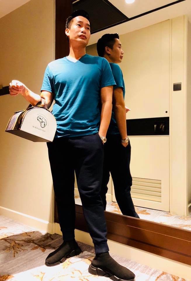 Thần thái sang chảnh và cuộc sống sung túc của BTV Hoa Thanh Tùng