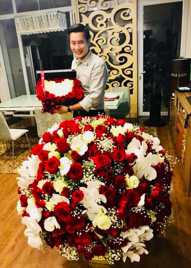 Thần thái sang chảnh và cuộc sống sung túc của BTV Hoa Thanh Tùng Thần thái sang chảnh và cuộc sống sung túc của BTV Hoa Thanh Tùng