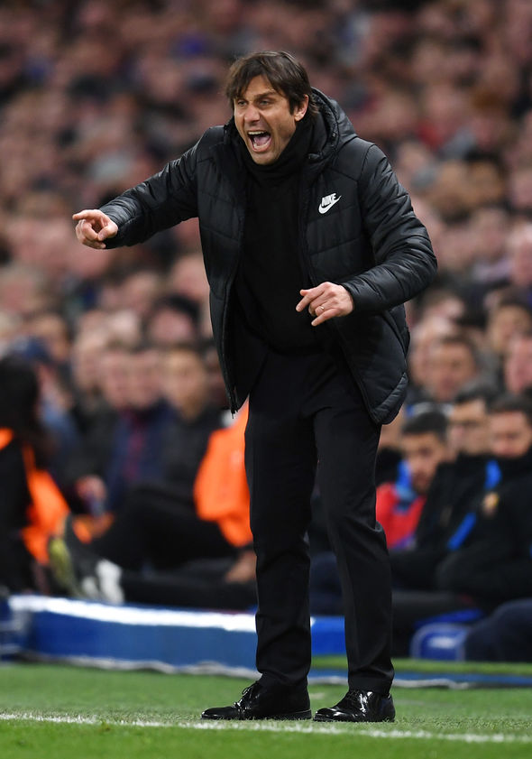 Chelsea đấu Man City: Một Conte mất chất và Abramovich tầm phào