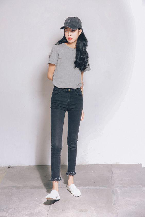 2018 rồi, chị em đừng để mình lạc hậu vì cứ mãi mặc quần jeans ôm bó chịt!