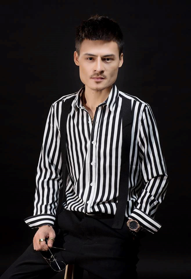 Hiện tượng Hoa Vinh: Cuộc sống đỡ cơ cực từ khi biết livestream hát