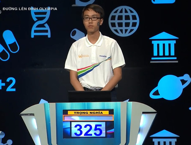 Nam sinh tự nhận là trai thẳng giành vòng nguyệt quế với 325 điểm