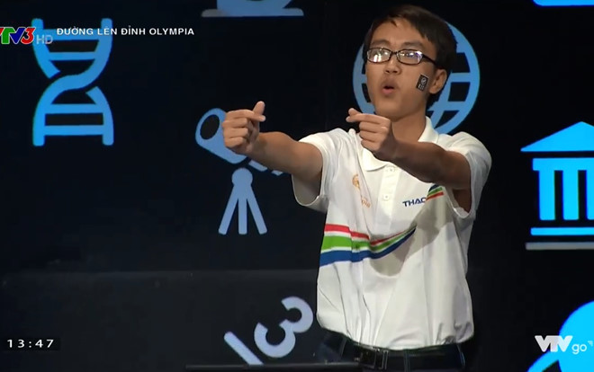 Nam sinh tự nhận là trai thẳng giành vòng nguyệt quế với 325 điểm