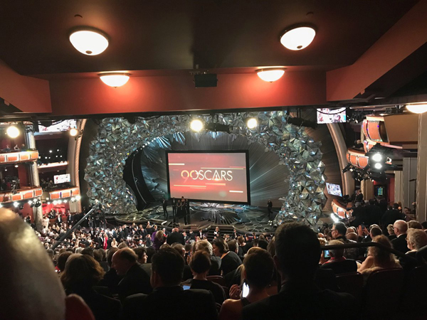 Phim về cô gái yêu thủy quái chiến thắng tại Oscar 2018