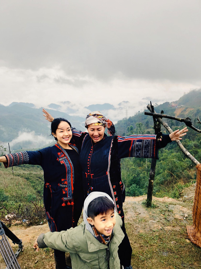 Bài học về chiếc túi 300 đô nữ CEO Việt dạy con gái khiến người đọc gật gù