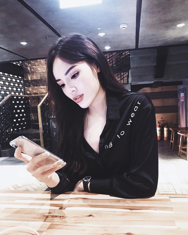Sau 4 năm đăng quang, phong cách đạt đỉnh cao nhưng nhan sắc Kỳ Duyên thay đổi không ai nhận ra nữa rồi! Sau 4 năm đăng quang, phong cách đạt đỉnh cao nhưng nhan sắc Kỳ Duyên thay đổi không ai nhận ra nữa rồi!