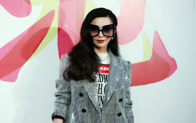 Phạm Băng Băng thể hiện thần thái quyền lực, khí chất sang chảnh tại sự kiện