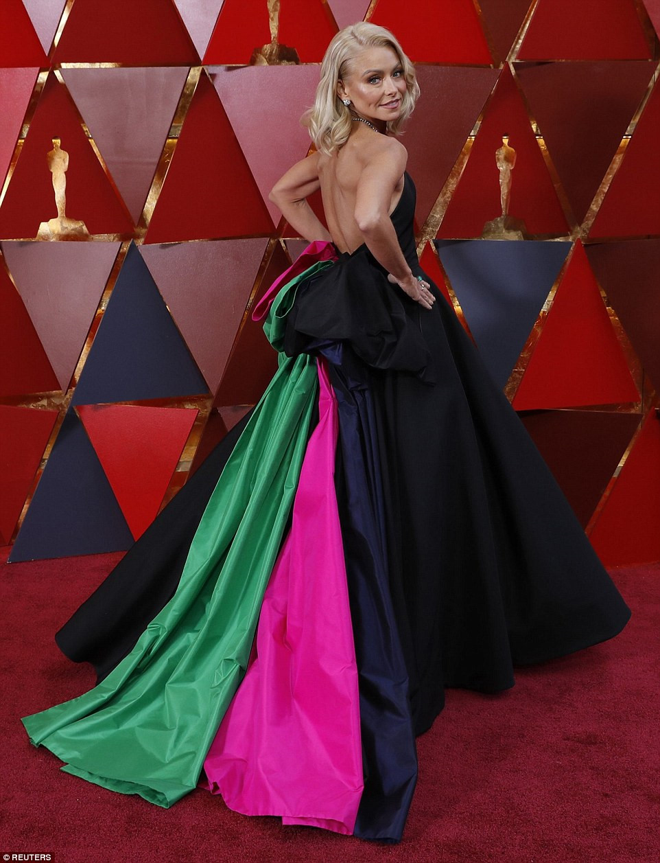 Oscar 2018 và những thảm họa thời trang