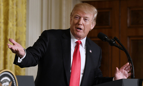 Trump đùa về việc Melania rời Nhà Trắng