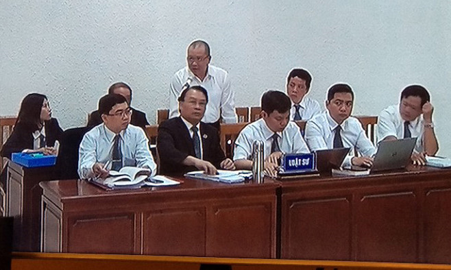 Vụ vỡ ống cấp nước sông Đà: Nữ chủ tọa bác đề nghị hoãn phiên tòa