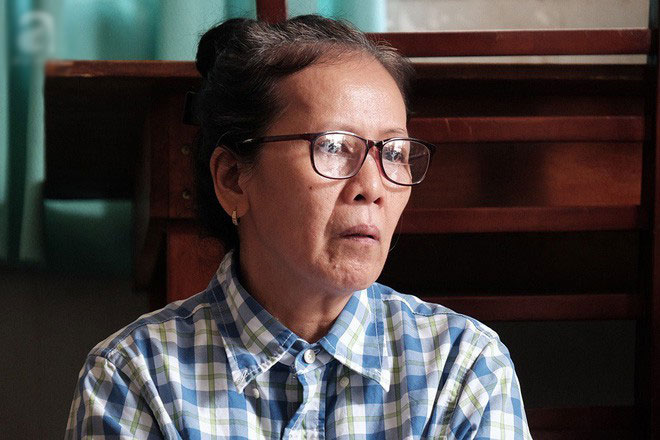 Người phụ nữ mù tự tìm đường đến bệnh viện nhờ bác sĩ lăn tay vào lá đơn hiến tạng cứu người