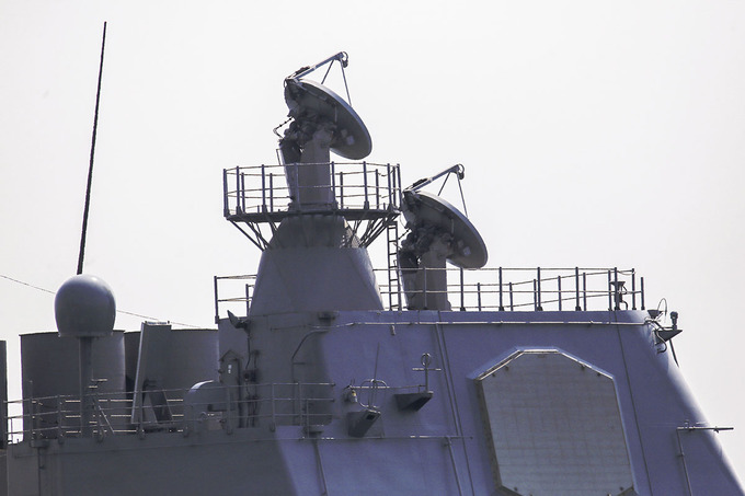 Khí tài hiện đại trên tàu tuần dương đi cùng tàu sân bay Mỹ