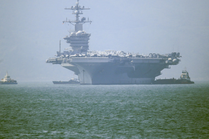 Khí tài hiện đại trên tàu tuần dương đi cùng tàu sân bay Mỹ