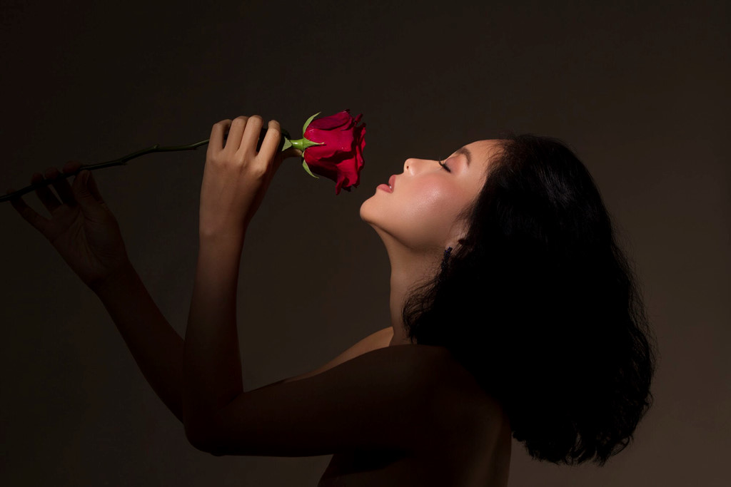 Hoàng Quyên: Nực cười khi hoa hậu, ca sĩ giải trí nhận là nghệ sĩ