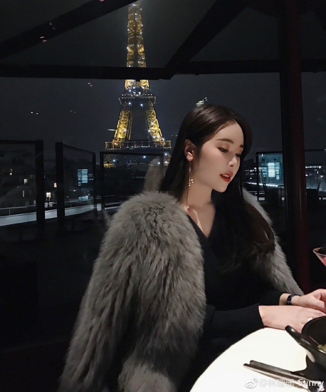 Hôn nhân viên mãn của hot girl xinh nhất Trung Quốc hậu đám cưới ngôn tình với thiếu gia giàu có Hôn nhân viên mãn của hot girl xinh nhất Trung Quốc hậu đám cưới ngôn tình với thiếu gia giàu có