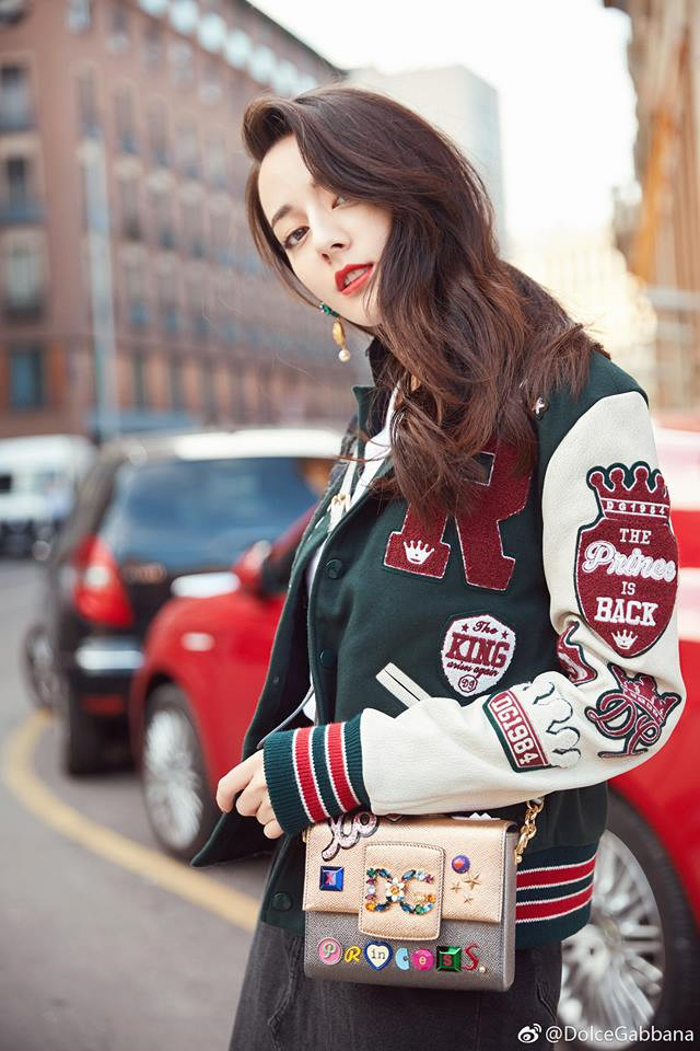 Dàn sao Việt từ chối trào lưu khoe thân chuyển hướng làm fashionista