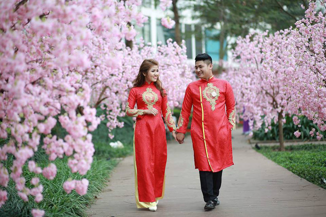 Cô gái tìm chồng qua 1 status, cưới sau 1 tháng quen nhau mà chưa hôn